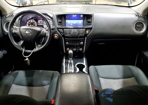 2018 Nissan Pathfinder S z USA, uszkodzony, nr VIN 5N1DR2MM5JC652575